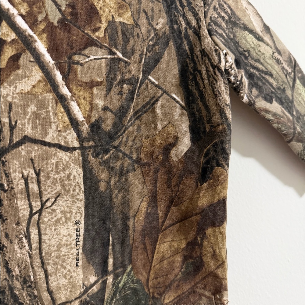 Bass Pro Shops Kids Woodland Camo Long Sleeve Tee - Picture 2 of 3